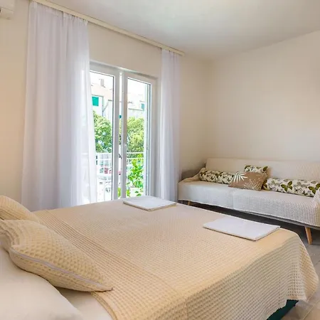 Tatijana Holiday Makarska