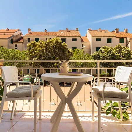 Tatijana Holiday Makarska