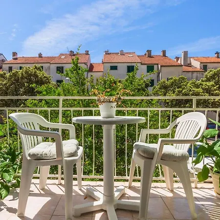 Tatijana Holiday Apartment *