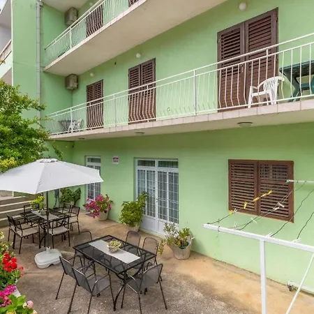 Apartment Tatijana Holiday Makarska